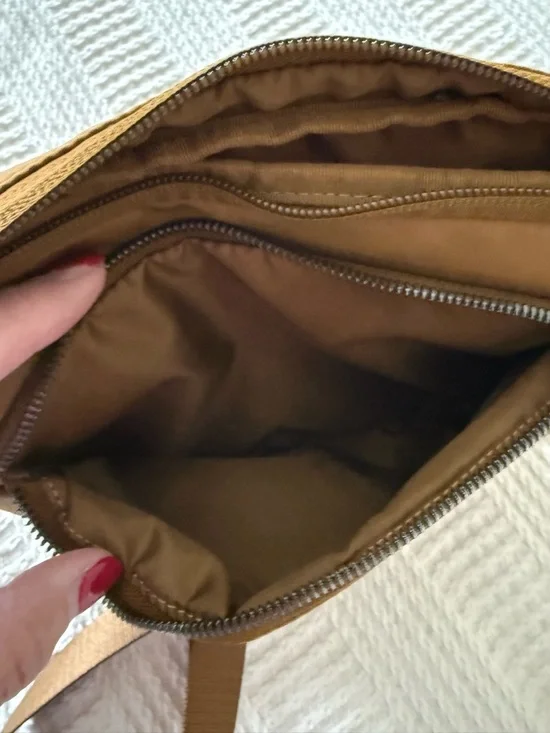 Lululemon City Adventurer Crossbody Bag in Burnt Carmel - Picture 12 of 14